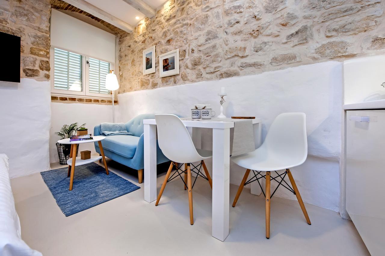 Luna Rooms And Studios Ρόβινι Εξωτερικό φωτογραφία