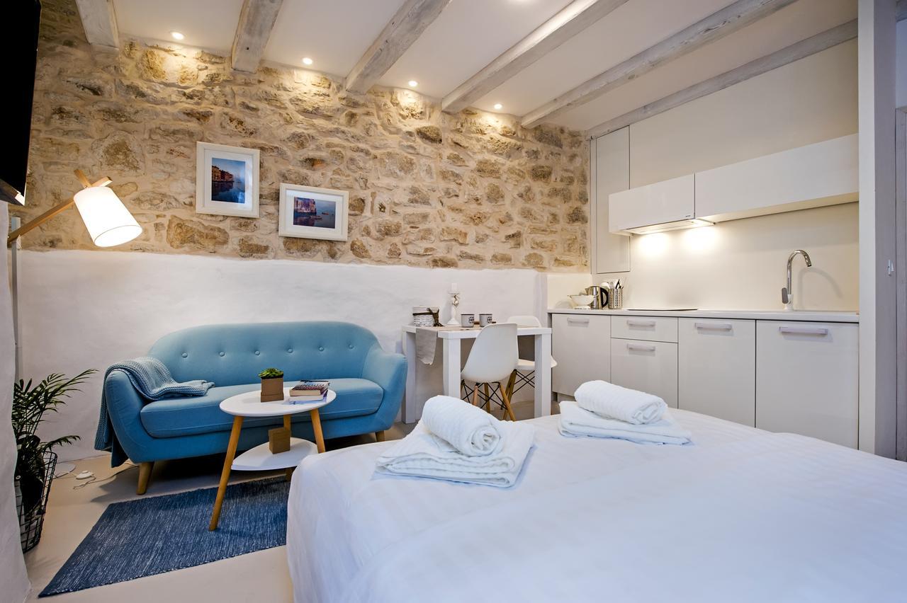 Luna Rooms And Studios Ρόβινι Εξωτερικό φωτογραφία