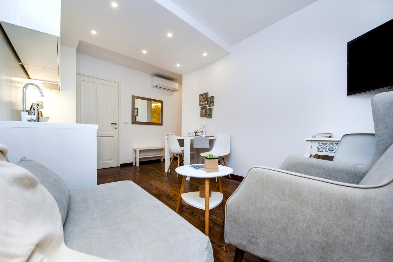 Luna Rooms And Studios Ρόβινι Εξωτερικό φωτογραφία